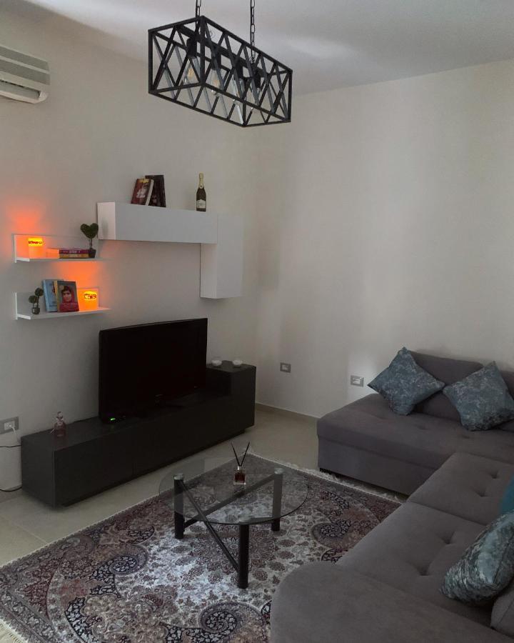Jessica'S Apartment Tiranë Luaran gambar